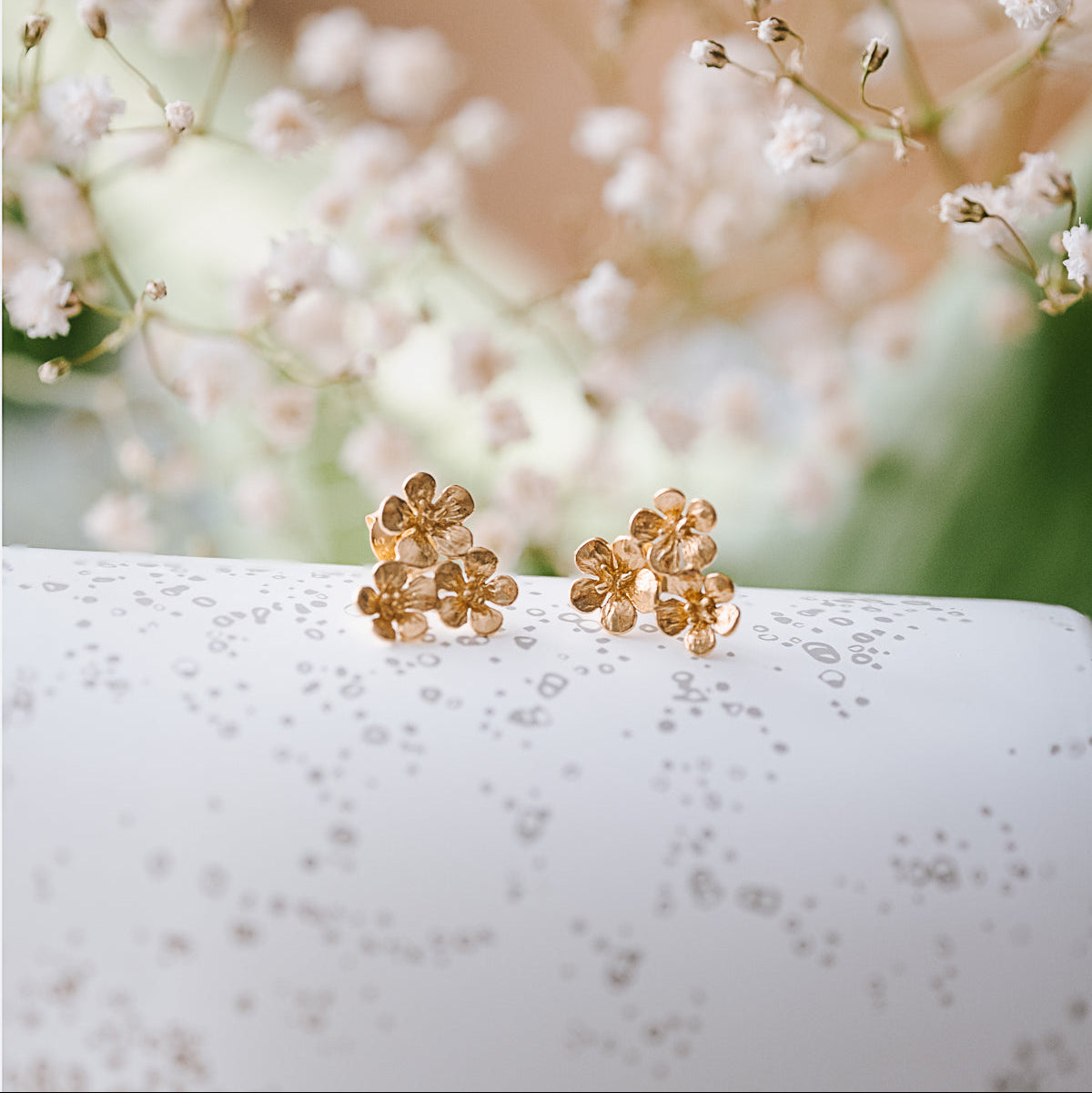 EAR STUDS SMALL FLOWERS