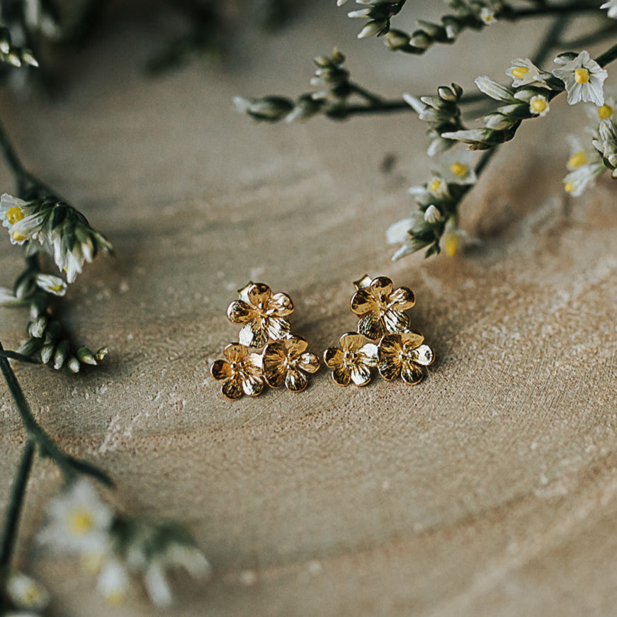 EAR STUDS SMALL FLOWERS