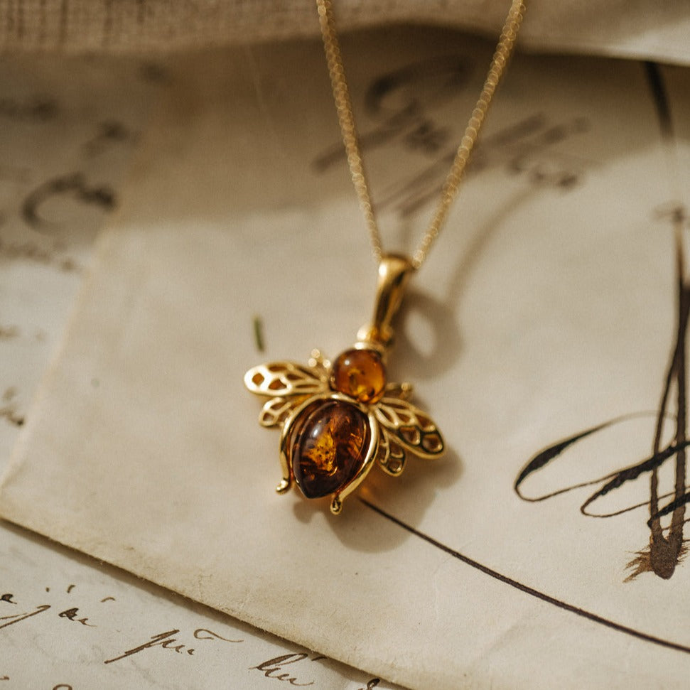 AMBER BEE PENDANT